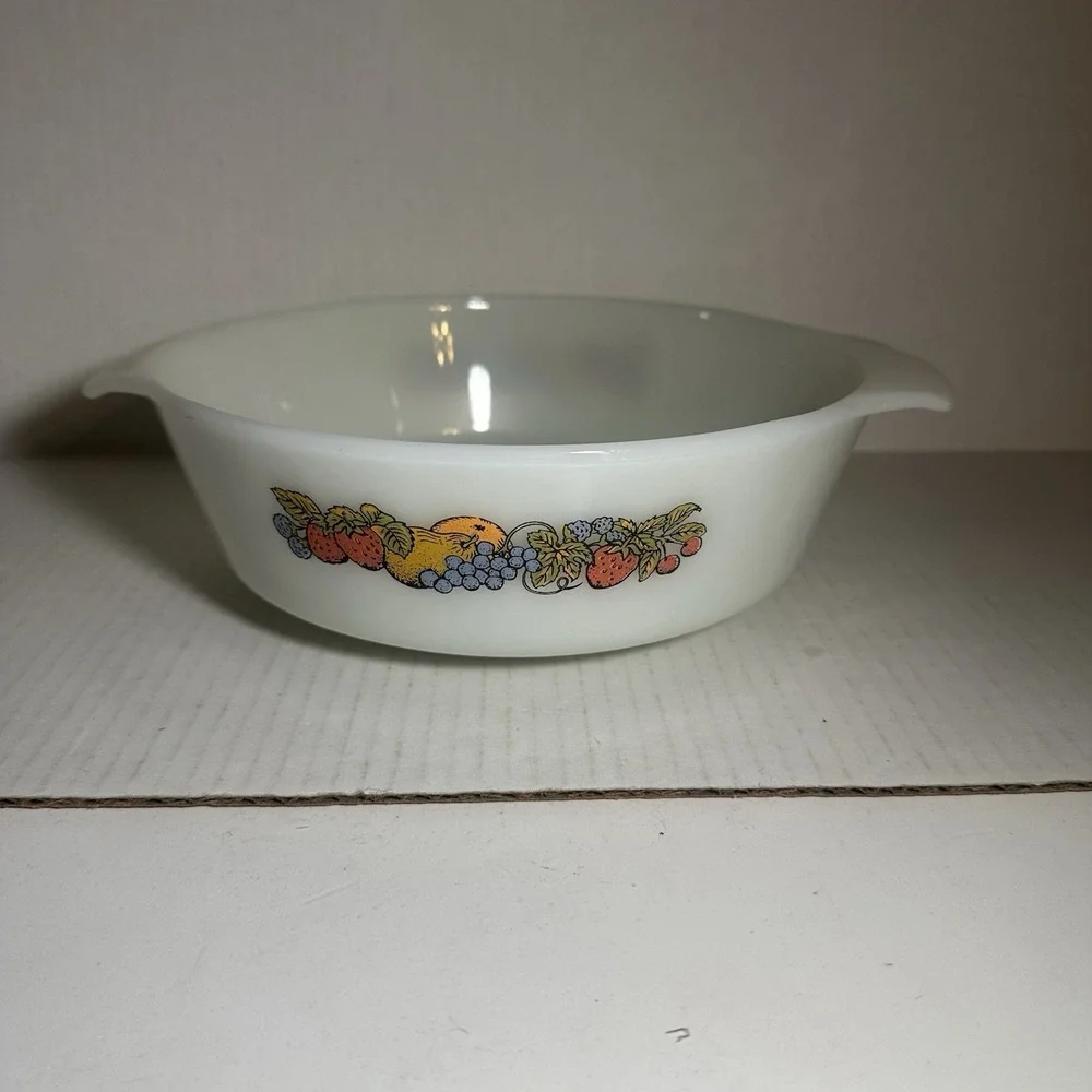 Anchor Hocking Fire King Nature's Bounty‎ Fruit Dish 1.5 Quart Ovenproof USA 437